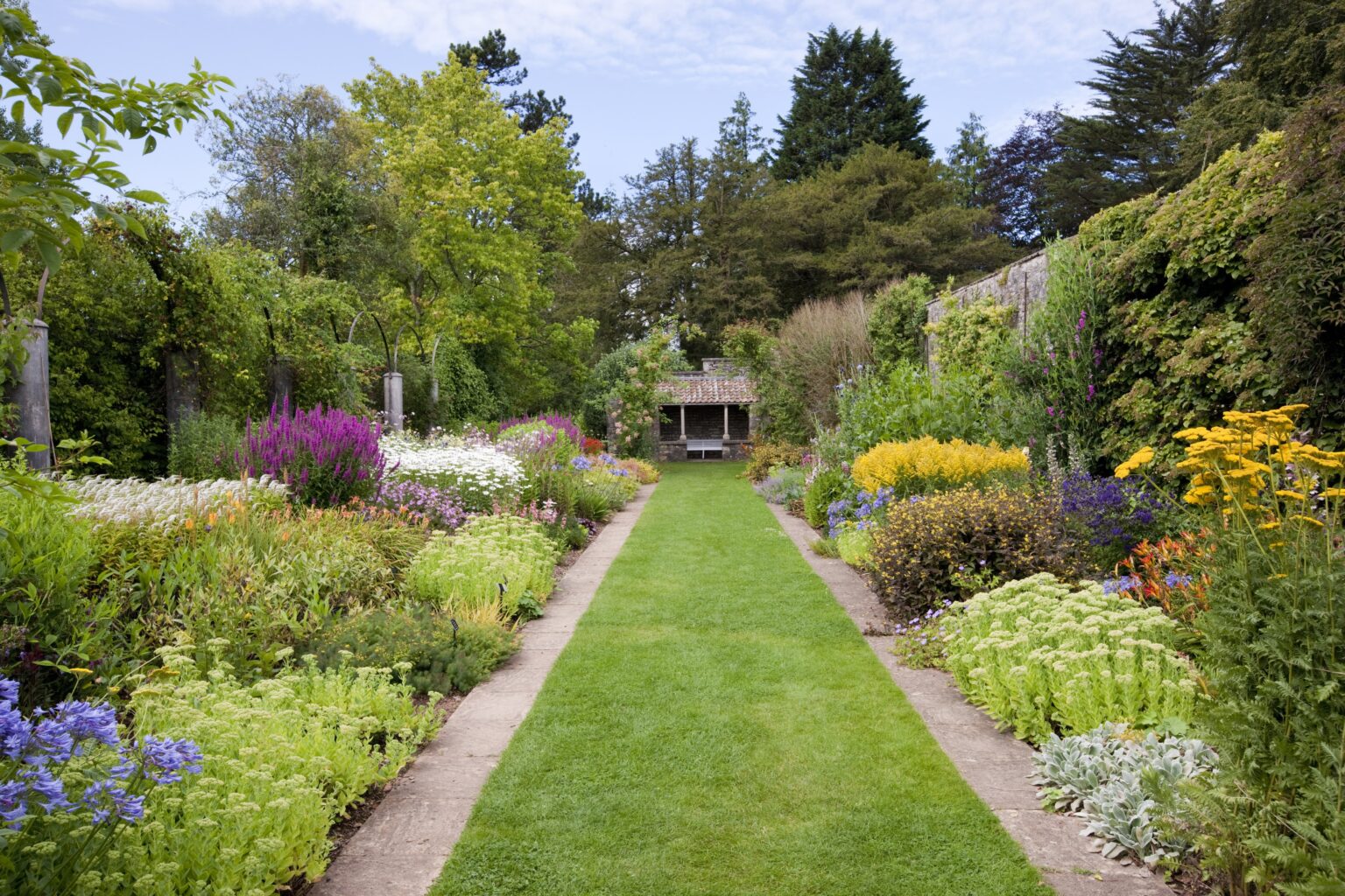 Arts And Crafts Gardens – Carol Mcgrath Writer